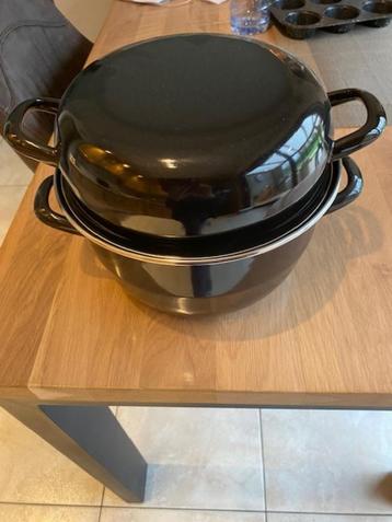 Mosselpot beschikbaar voor biedingen