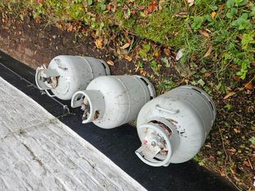 3 bonbonnes de gaz antargaz 18kg
1  beschikbaar voor biedingen