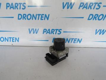 ABS Pomp van een Volkswagen Fox beschikbaar voor biedingen