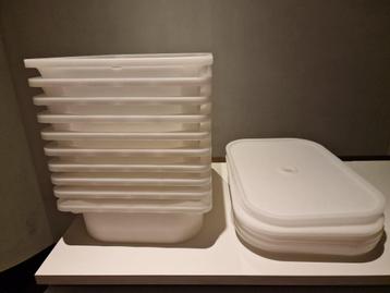 opbergdozen met deksel beschikbaar voor biedingen