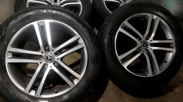 Originele Mercedes GLE velgen met winterbanden 275 50 20 beschikbaar voor biedingen