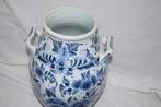 Delfts blauwe aardewerk pot 'vaas met bloemen', Antiek en Kunst, Ophalen of Verzenden