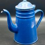 Vintage metalen koffiepot, Ophalen