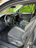 Volkswagen Tiguan, Boîte manuelle, SUV ou Tout-terrain, Argent ou Gris, 4 portes
