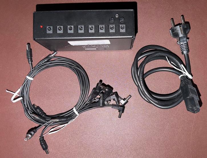 Voodoo Lab Pedal Power 2 Plus, Musique & Instruments, Effets, Comme neuf, Enlèvement ou Envoi