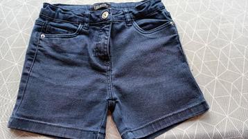 short - jeans - Maat 116 beschikbaar voor biedingen