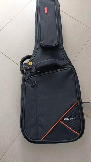 Gitaar tas , nieuw met label  beschikbaar voor biedingen