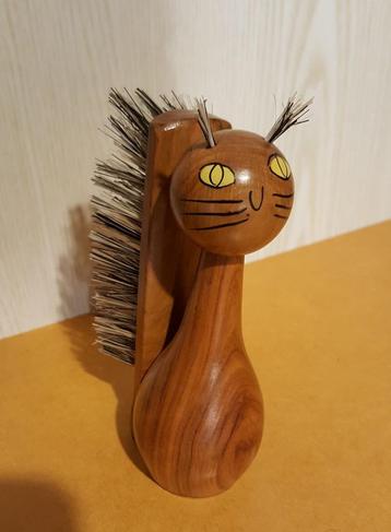 Kleerborstel olijfhout kat (vintage) beschikbaar voor biedingen