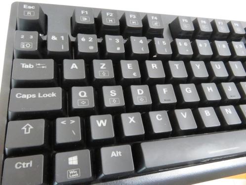 Sharkoon SKILLER SGK30, azerty USB gaming toetsenbord NIEUW, Computers en Software, Toetsenborden, Nieuw, Azerty, Bedraad, Gaming toetsenbord