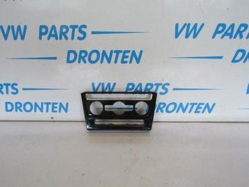 Sierstrip van een Volkswagen Touran beschikbaar voor biedingen