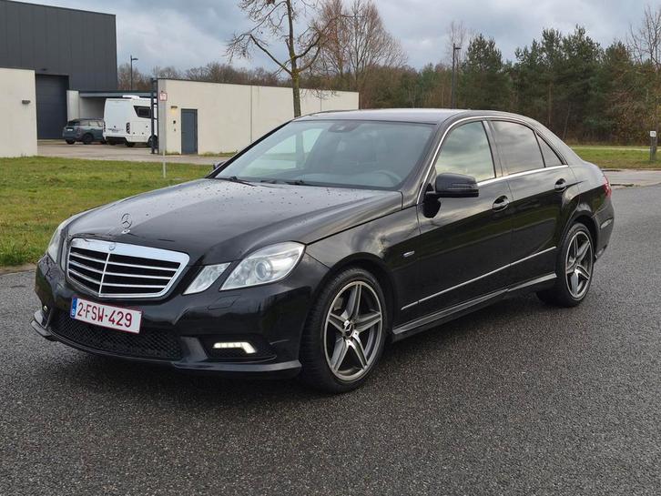 Mercedes E220 CDI AMG-Line Automaat | Diesel | Euro 5 | Bouw, Auto's, Mercedes-Benz, Particulier, Diesel, Euro 5, Automaat, Ophalen of Verzenden