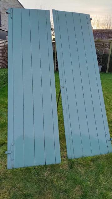 Schuur poort beschikbaar voor biedingen