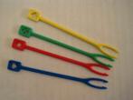 Cocktailprikkers kunststof 4 kleuren 50 stuks, Huis en Inrichting, Ophalen of Verzenden, Zo goed als nieuw, Kunststof, Los bestek