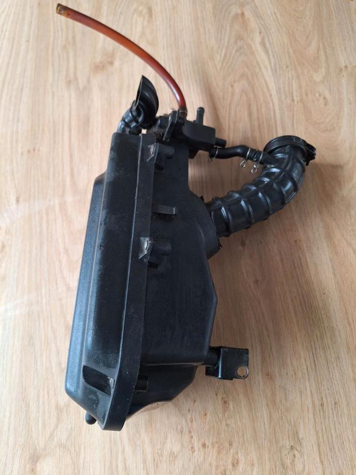 Filterhuis sym 50cc scooter, Fietsen en Brommers, Brommeronderdelen | Algemeen, Carburateur, Ophalen of Verzenden