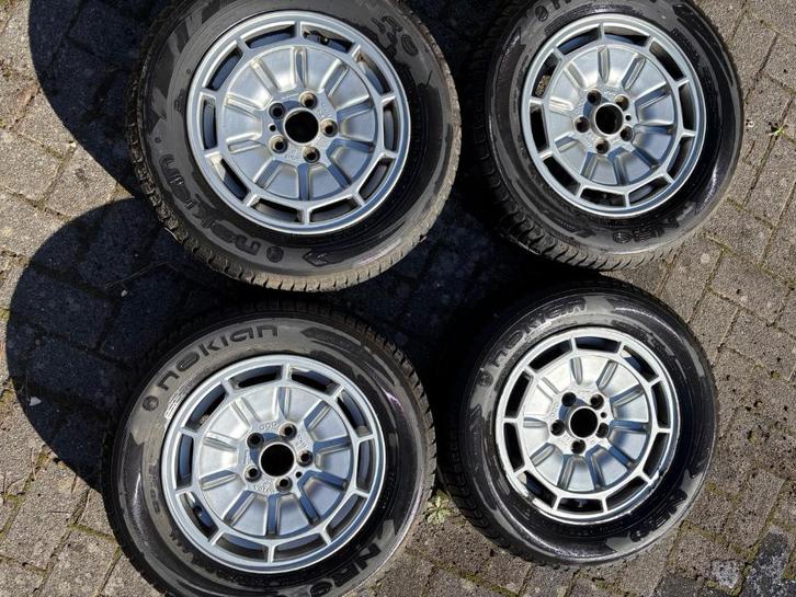 Schuuropruiming: Volvo 760 velgen, Auto-onderdelen, Banden en Velgen, Velg(en), Zomerbanden, 15 inch, 205 mm, Personenwagen, Gebruikt