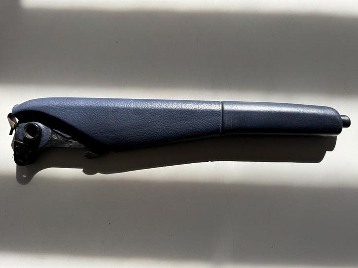 964.424.051.01 handremhevel blauw leder, Autos : Pièces & Accessoires, Freins & Transmission, Utilisé, Enlèvement ou Envoi