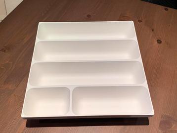 2x bestekbak Variera (Ikea), Huis en Inrichting, Ophalen of Verzenden, Zo goed als nieuw, Kunststof, Bestekset