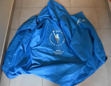 New York Marathon Poncho (uniek !) beschikbaar voor biedingen