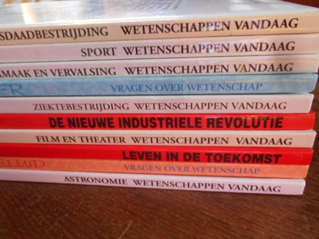 opruiming alles moet weg tegen 25 april 1 € lot boeken, Enlèvement ou Envoi, Comme neuf, Non-fiction