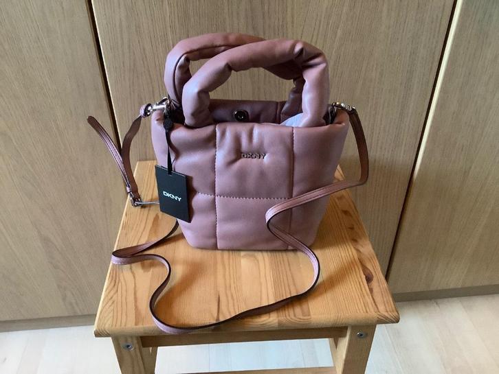 Handtas/schoudertas dkny. Nieuw met labels, Bijoux, Sacs & Beauté, Sacs | Sacs Femme, Neuf, Sac à main, Rose, Envoi