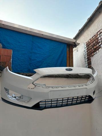 Voorbumper - Ford Focus mk3 facelift model beschikbaar voor biedingen