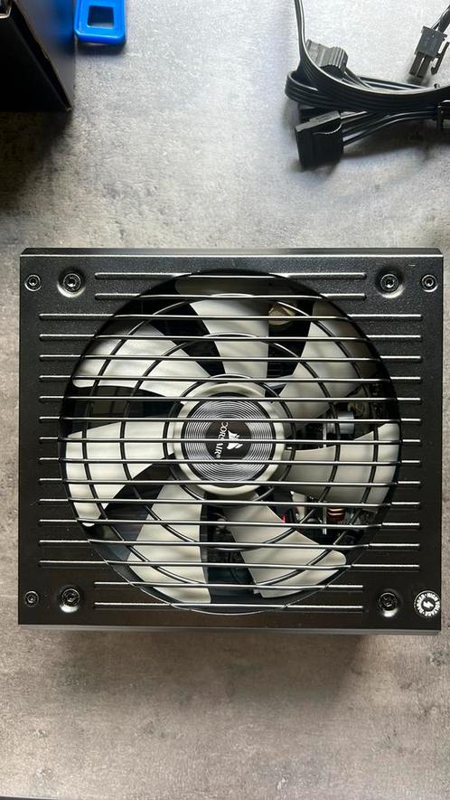 Corsair RM550x, Computers en Software, Interne voedingen, Zo goed als nieuw, Ophalen