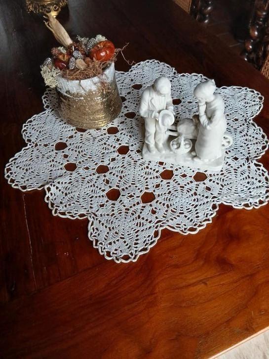 biscuit porselein beeld -ouder echtpaar met kruiwagen mooie, Antiquités & Art, Antiquités | Porcelaine, Enlèvement ou Envoi