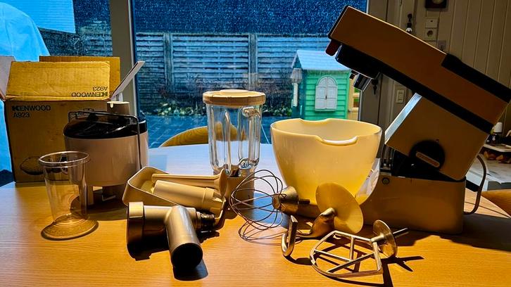 Kenwood Chef. Ideaal voor de onderdelen., Elektronische apparatuur, Onderdelen en Toebehoren, Gebruikt, Ophalen