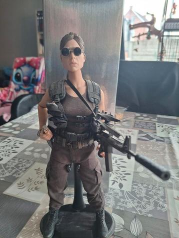 Custom sarah conner(no hot toys) beschikbaar voor biedingen