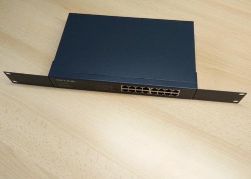 TP-LINK TL-SG1016DE, Computers en Software, Netwerk switches, Zo goed als nieuw, Ophalen