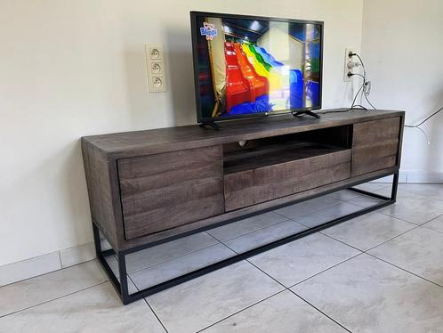 Maison Du Monde TV Cabinet in great condition, Huis en Inrichting, Kasten |Televisiemeubels, Gebruikt, Minder dan 100 cm, 150 tot 200 cm