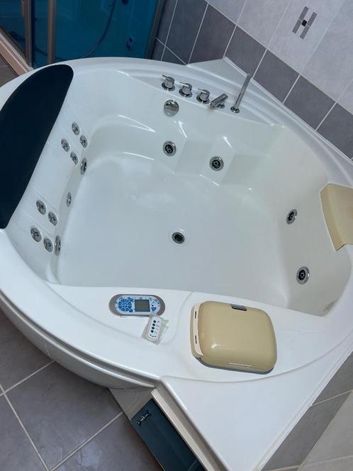 Baignoire balnéo - jaccuzzi, Sport en Fitness, Gezondheidsproducten en Wellness, Zo goed als nieuw, Overige typen, Ophalen