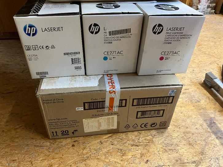 Nouveaux toners couleur HP M750, Informatique & Logiciels, Fournitures d'imprimante, Neuf, Toner, Enlèvement ou Envoi