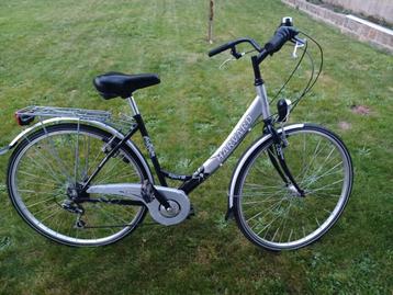 28 inch damesfiets volledig in orde  beschikbaar voor biedingen