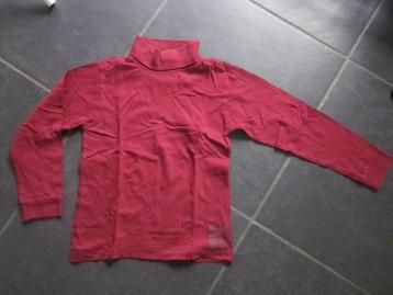 rood-bordeaux souspull of rolkraagtrui beschikbaar voor biedingen