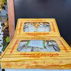 Le Creuset, slakkenservies. 2x, Antiek en Kunst, Ophalen of Verzenden