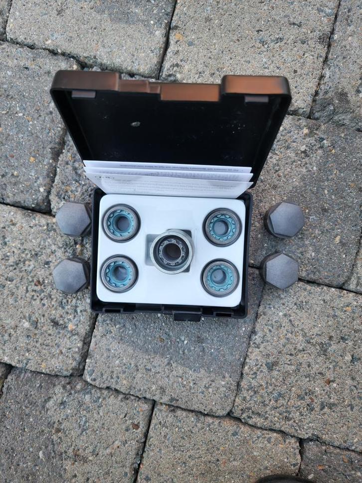 Anti-diefstalmoeren voor Opel Insignia A, Auto-onderdelen, Banden en Velgen, Ophalen of Verzenden