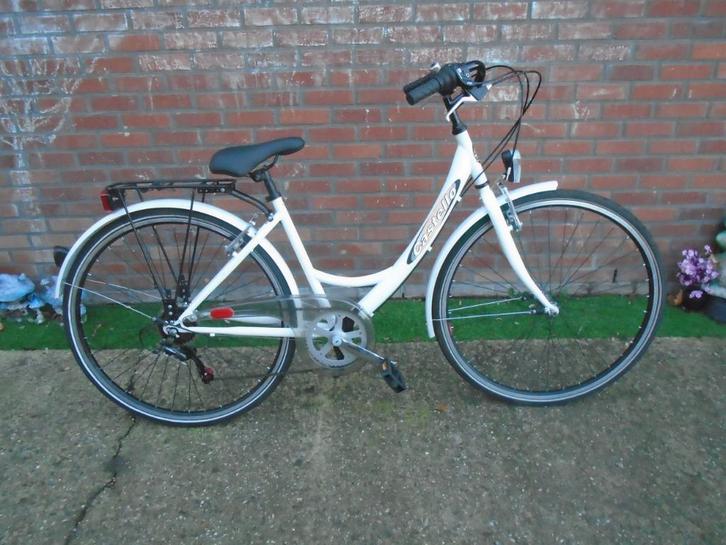 Dames / Meisjesfiets '' Castello '', Fietsen en Brommers, Overige Fietsen en Brommers, Zo goed als nieuw, Ophalen