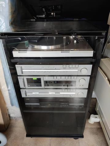 Stereoketen Akai: platenspeler+tuner+casettedeck+amplier+CD beschikbaar voor biedingen