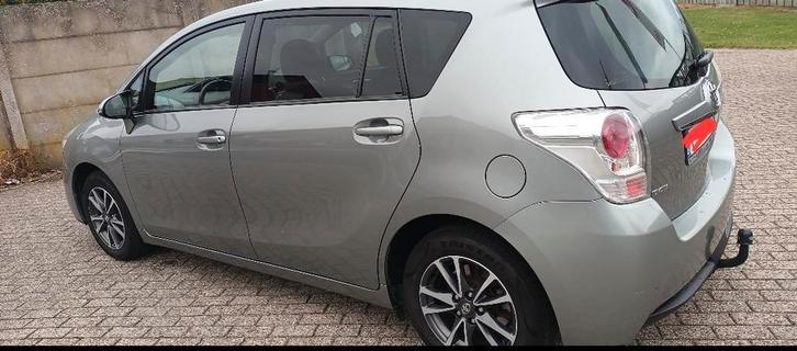 Toyota Verso 1.6 vvt-i 2012 benzine Euro5, Auto's, Toyota, Particulier, Verso, ABS, Achteruitrijcamera, Adaptieve lichten, Airbags