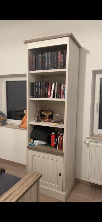 Bibliotheque + bureau (super qualité) beschikbaar voor biedingen