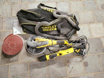 Stanley Fatmax steel schuurmachine beschikbaar voor biedingen