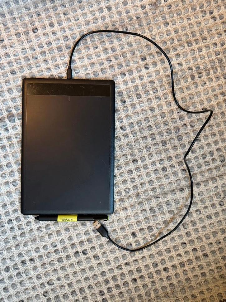 Wacom One schrijftablet - Perfect werkend, Computers en Software, Tekentablets, Gebruikt, Bedraad, Ophalen