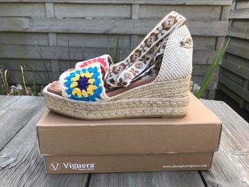 Nieuwe sandalen met plateauzool en lint (Viguera) (Mt 39) beschikbaar voor biedingen