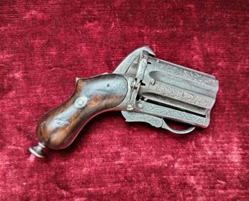 Kleine 7mm Pepperbox Penvuur Revolver beschikbaar voor biedingen