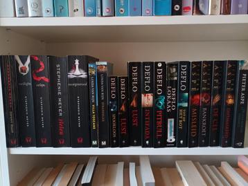 thrillers, misdaadromans beschikbaar voor biedingen
