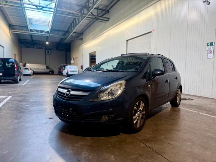 Opel Corsa 1.4 met veel opties !, Auto's, Opel, Particulier, Corsa, ABS, Adaptieve lichten, Adaptive Cruise Control, Airbags, Airconditioning