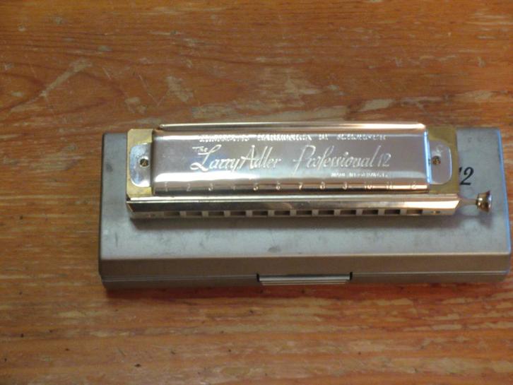 HOHNER - LARRY ADLER PROFESSIONNAL 12, Musique & Instruments, Instruments à vent | Harmonica, Comme neuf, Avec valise ou boîte