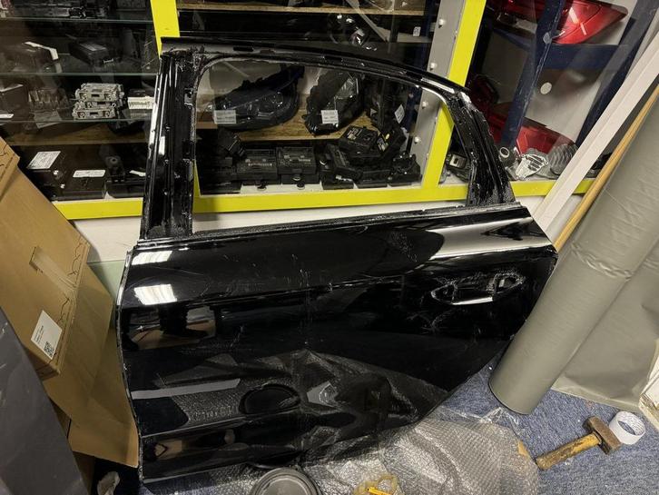 Audi A3 8y sedan linksachter portier  portier rechtsachter, Auto-onderdelen, Carrosserie, Achterklep, Achter, Gebruikt, Ophalen of Verzenden