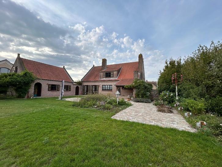 Villa met praktijkruimte,  grote tuin, weide en bos, Immo, Huizen en Appartementen te koop, Provincie West-Vlaanderen, 1500 m² of meer
